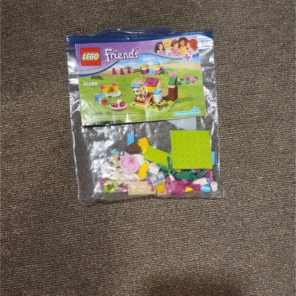 Lego Friends lot of 4 puppy sets, ages 5-12, 385 total pieces
